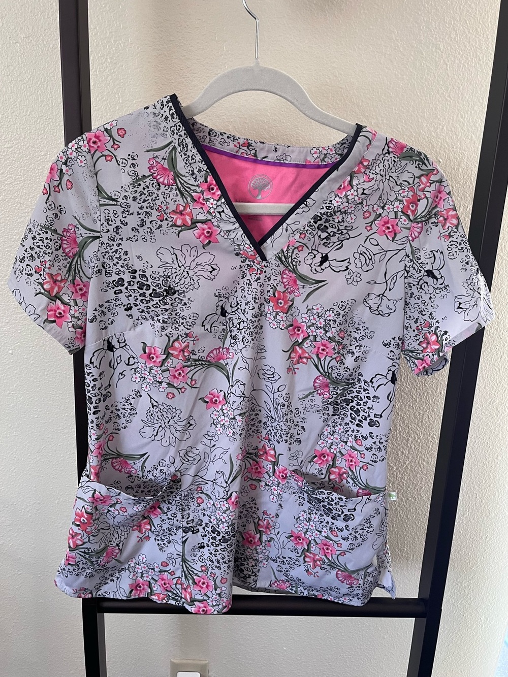 healing hands Pink Women's Scrub Top with Printed Trim